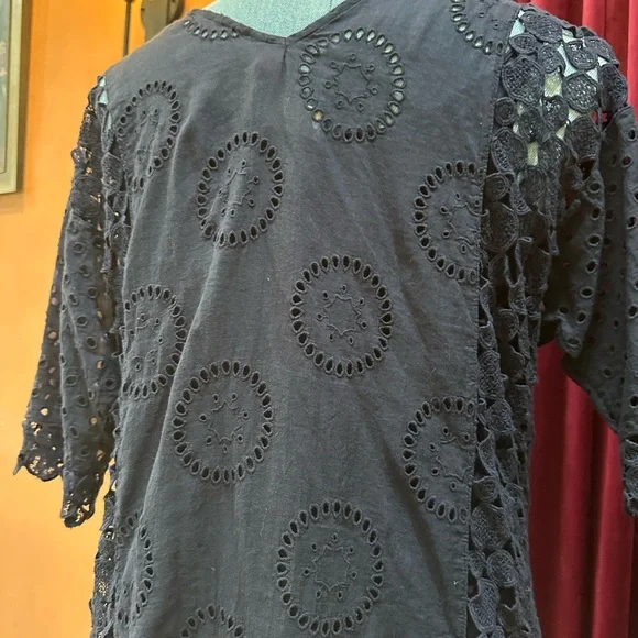 Wrap Navy Blue Eyelet Womens Dress from London size 16 100% cotton has slip